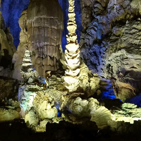 相遇是缘 ，相爱是情 。