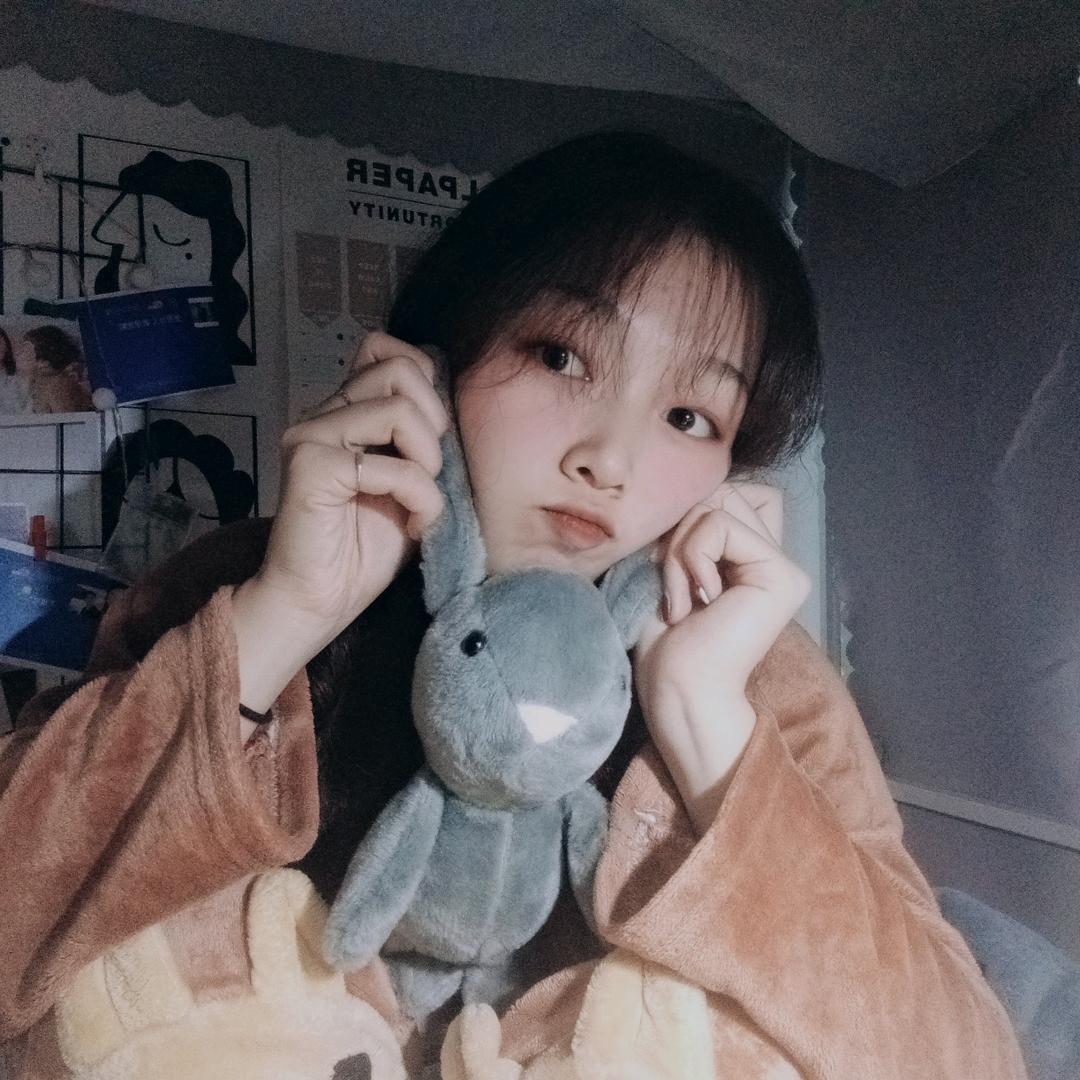 可欣欣欣欣欣🧸