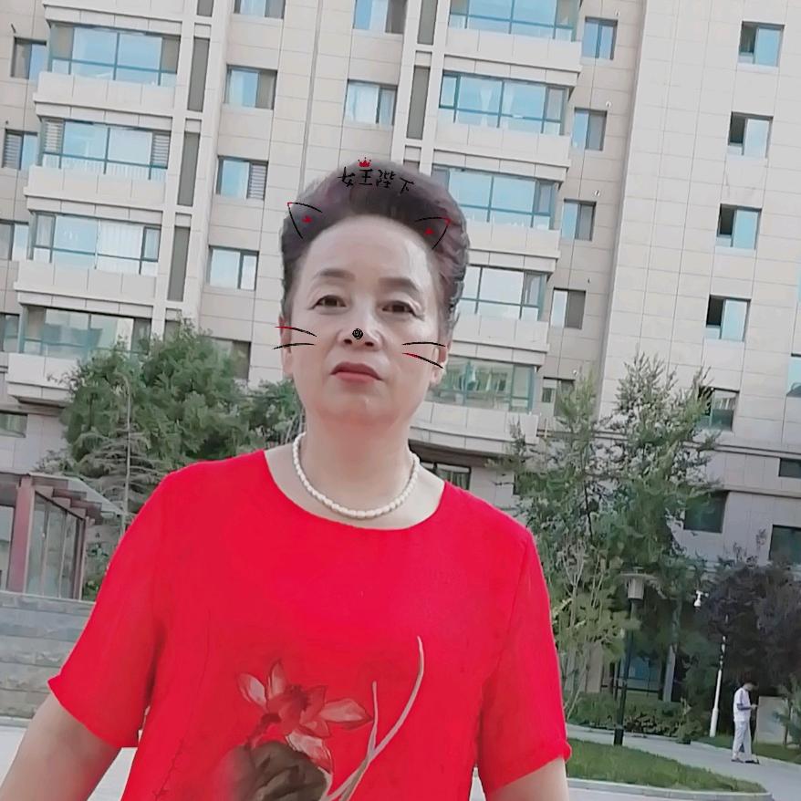 :豆豆奶奶