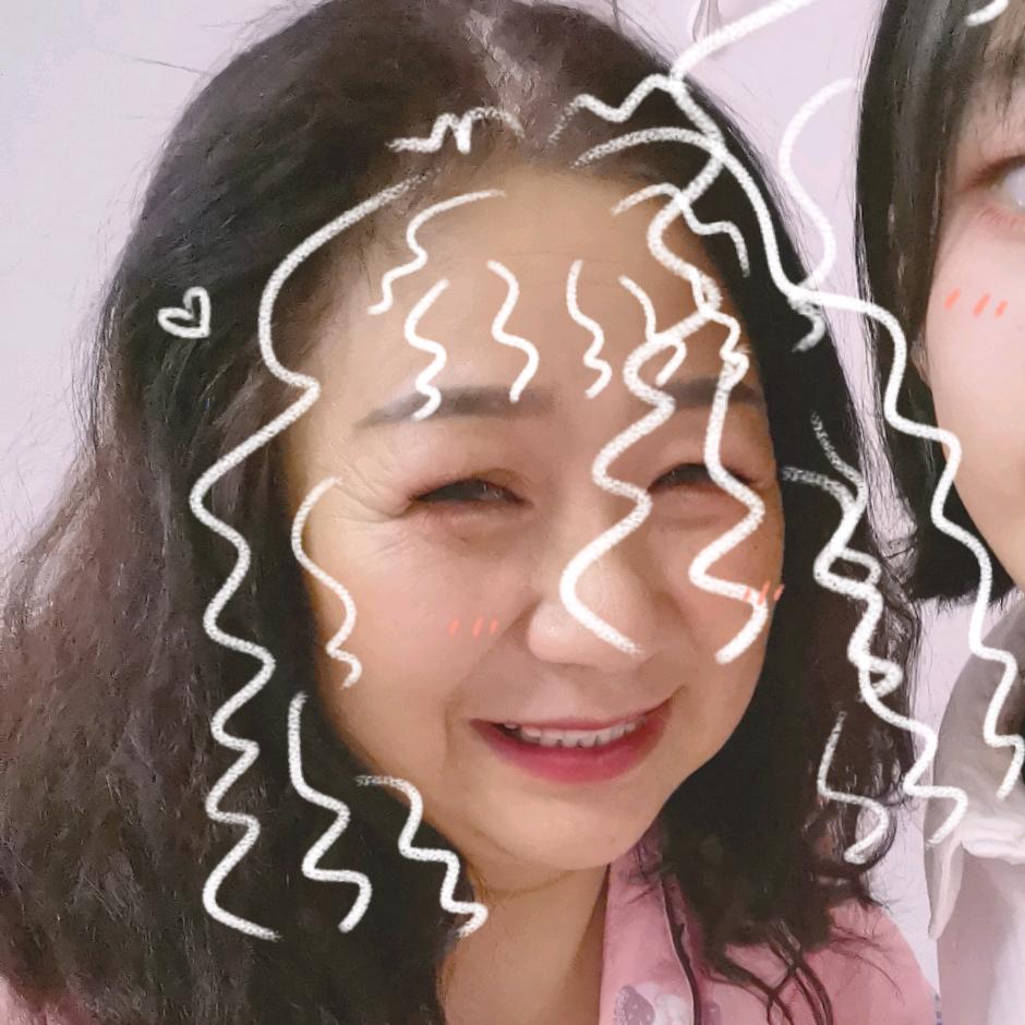 彤藤赫汐的奶奶