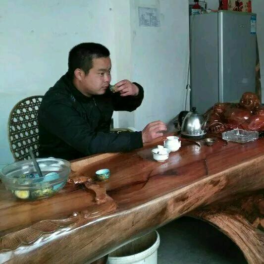 专业拆墙，金刚钻打孔，打线槽，上材料