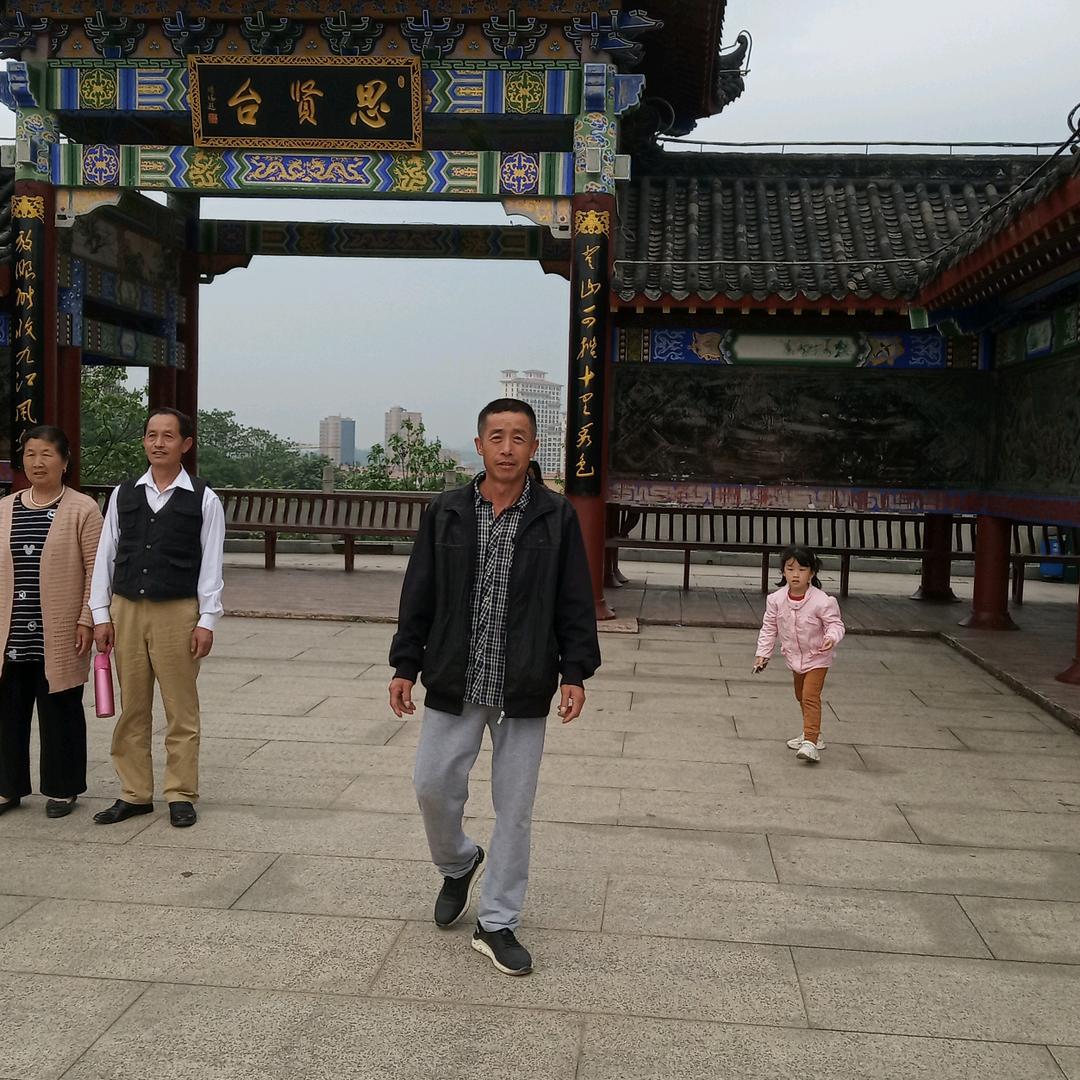 王洪青