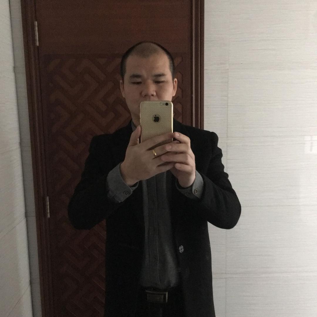 贵港博森板材-向先生