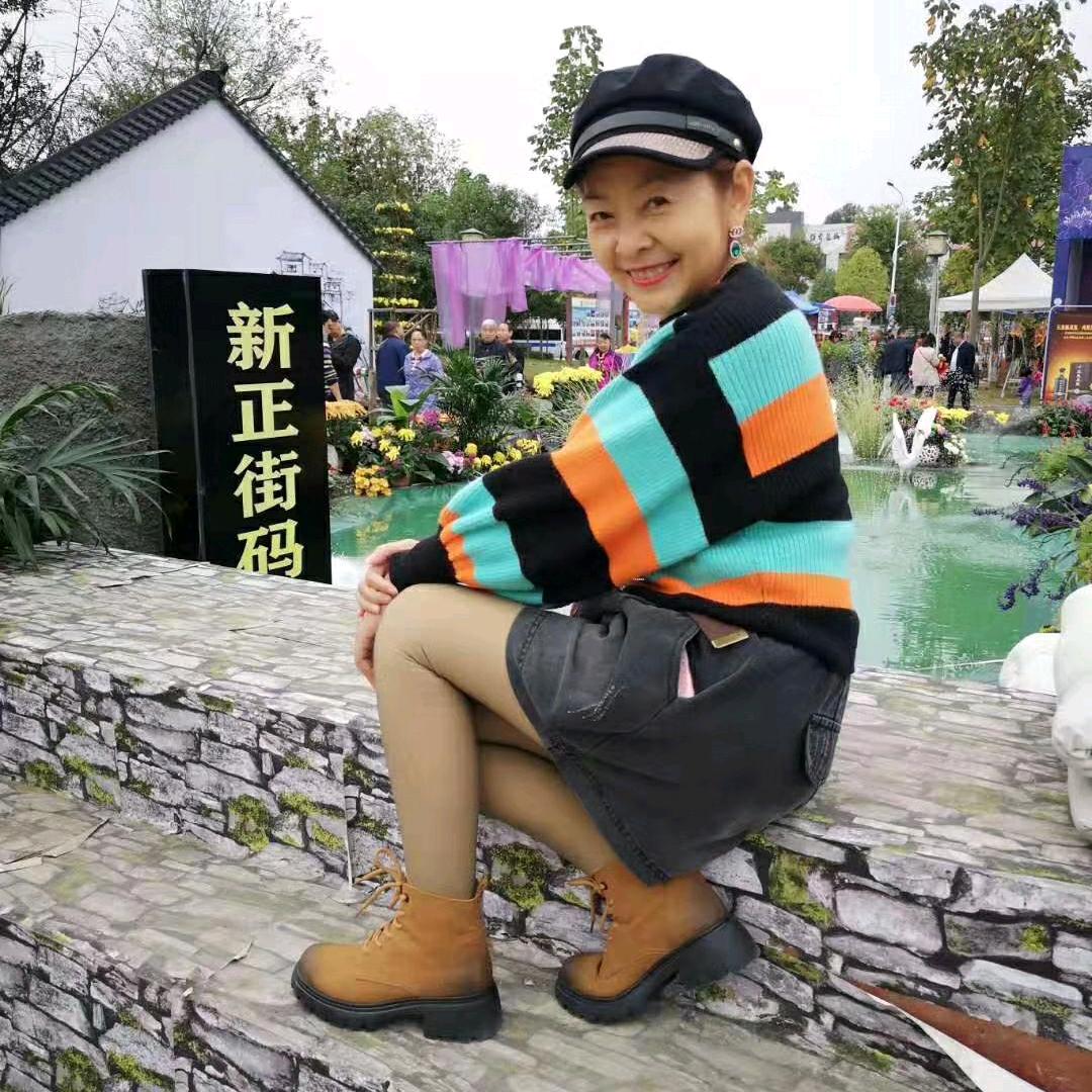 快乐的玲儿