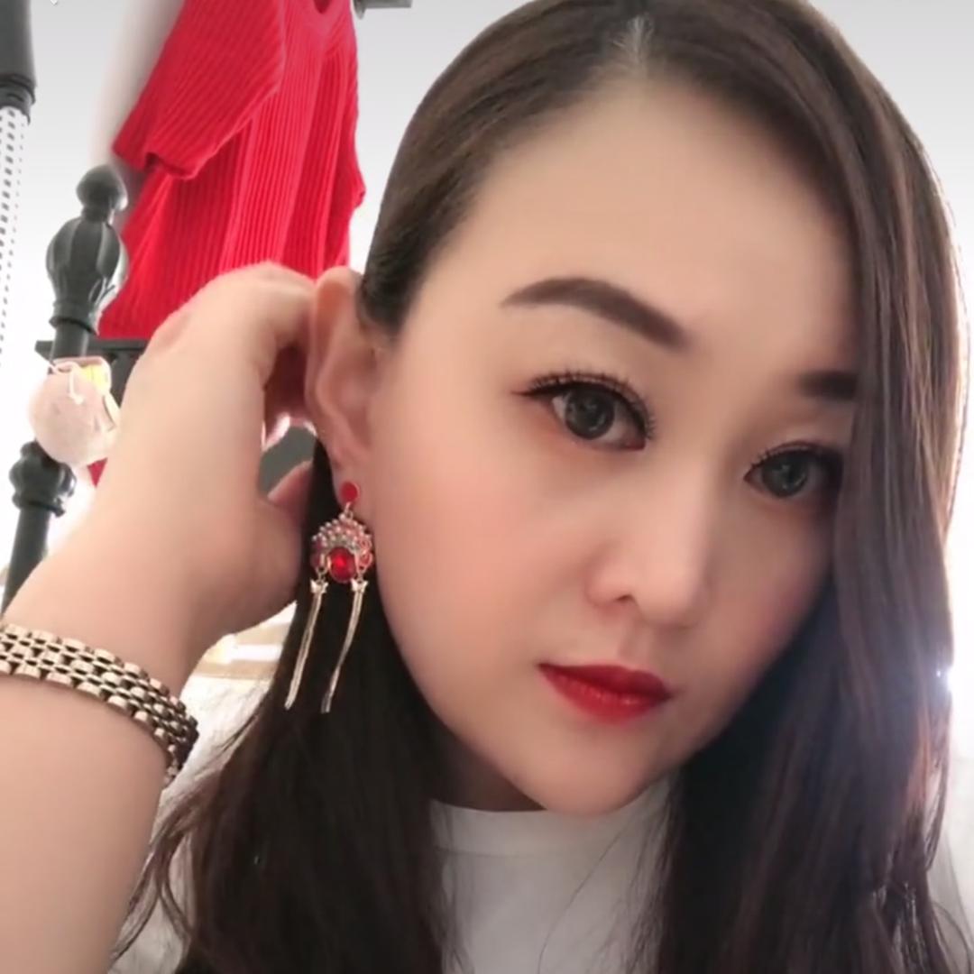 爱唱🎤歌的大琳琳
