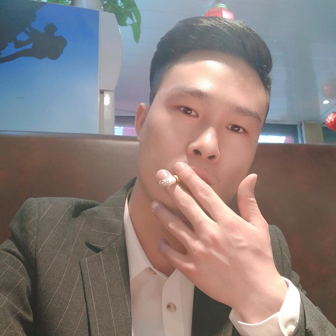 河堤一品纸包鱼，新鲜鱼你相约