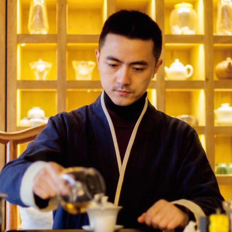 斯绪爱喝茶