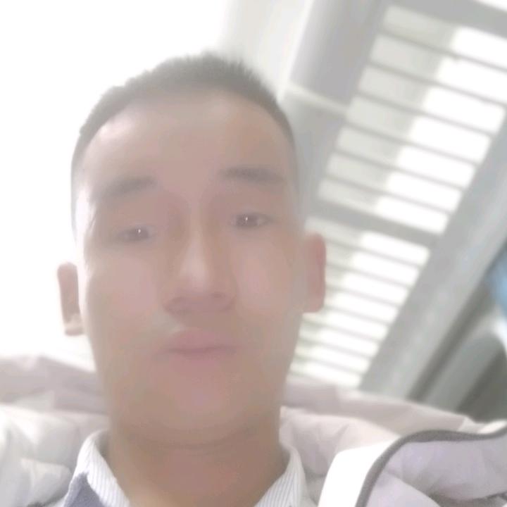 罗俊