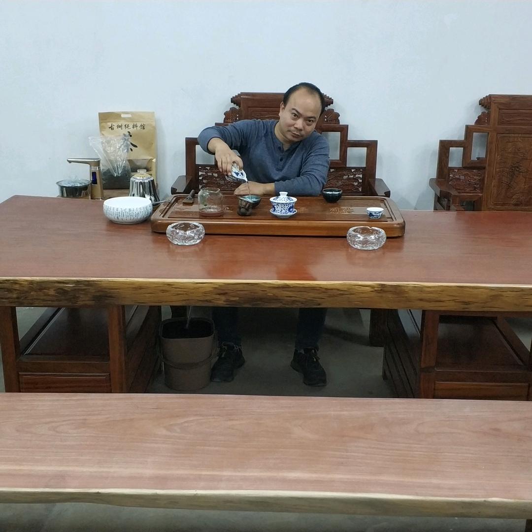 高州市福艺轩家私店