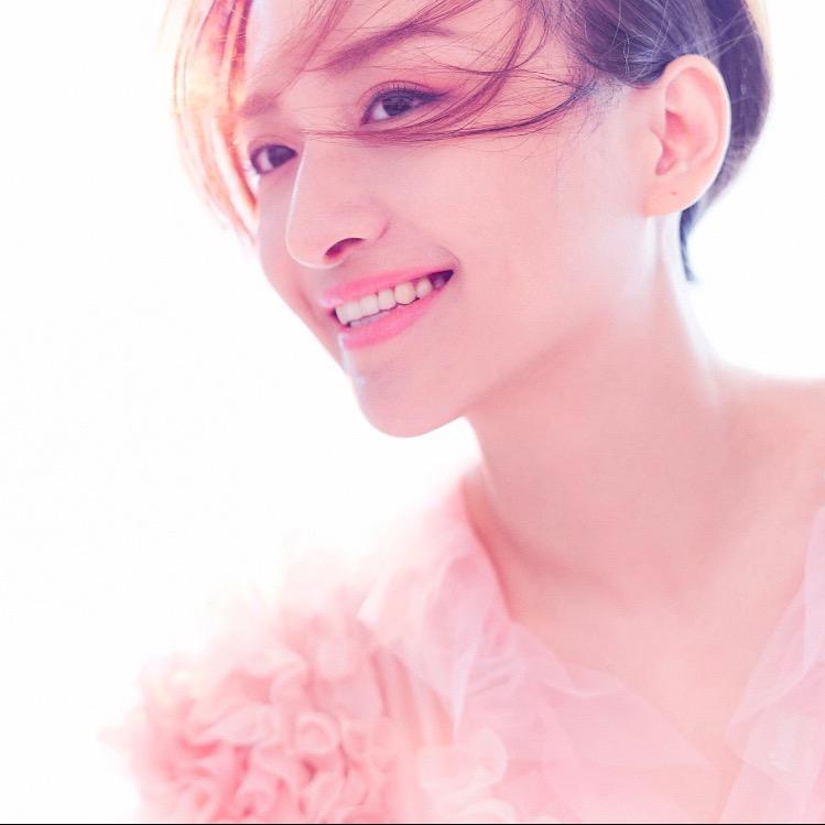李昕益 Lynn