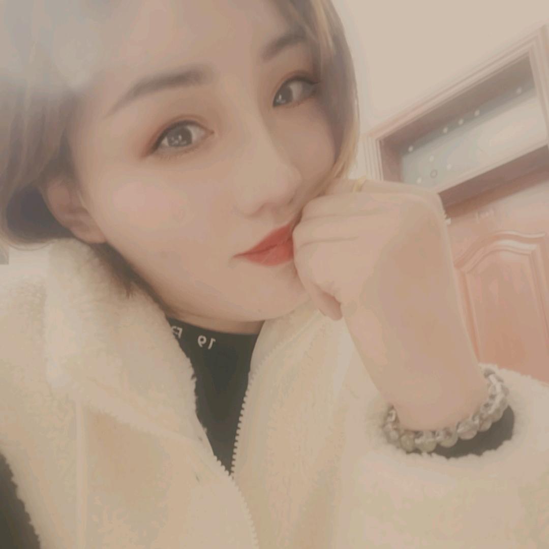 景德镇上一菇娘