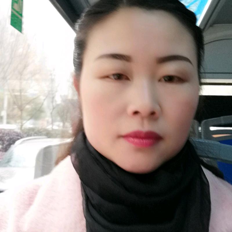 寒潭起雾