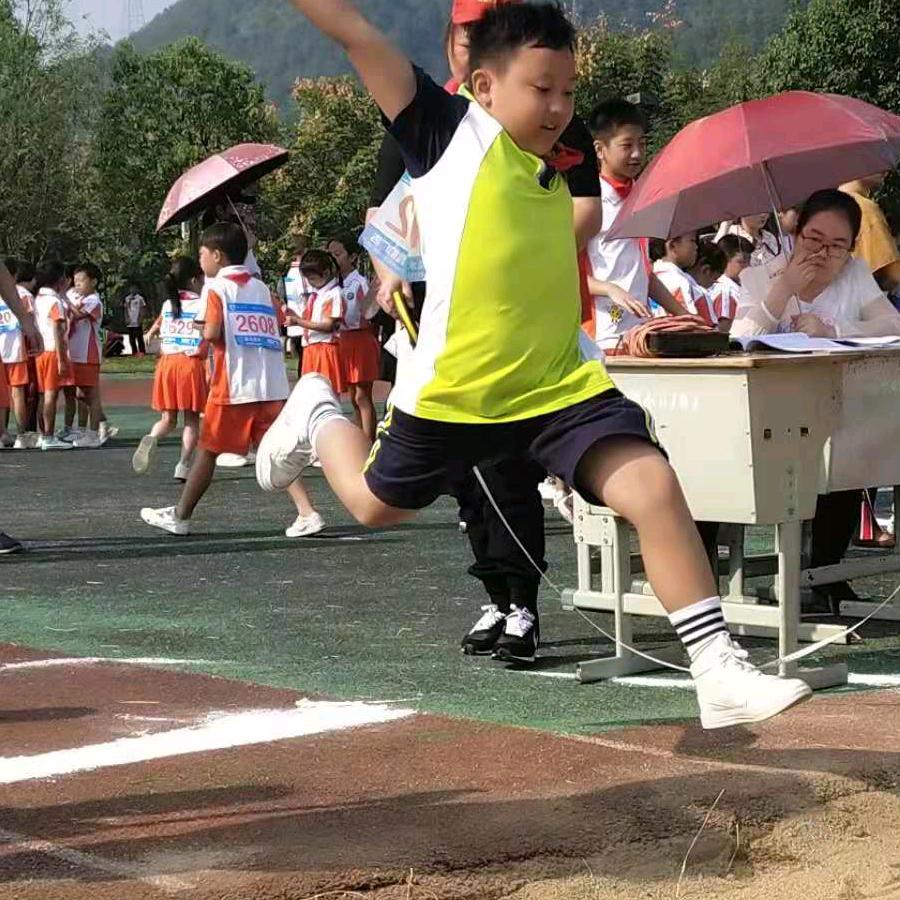 心中有梦闯天下