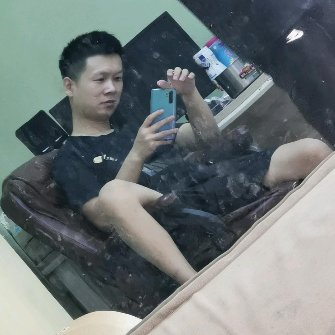 阿伟家潮鞋