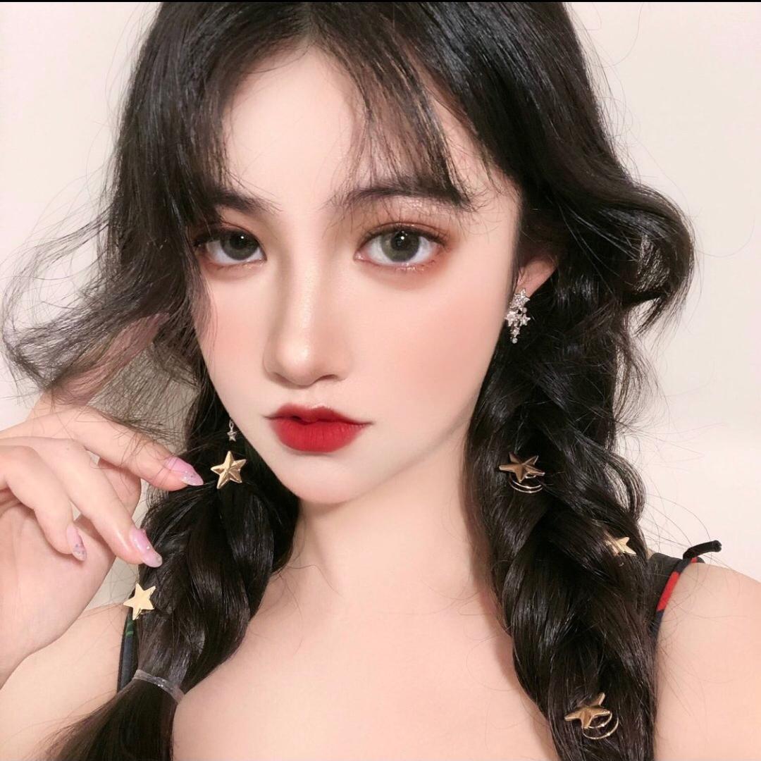 小V