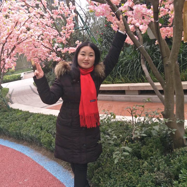 卖红阳家具的，黄利容