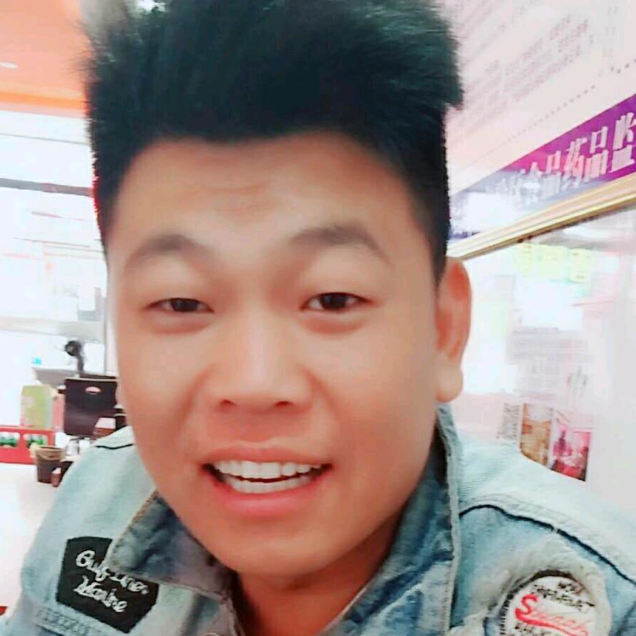 卡车胖哥