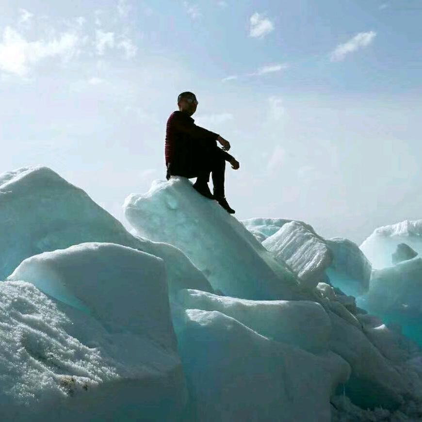 新疆全域游向导领队刘群