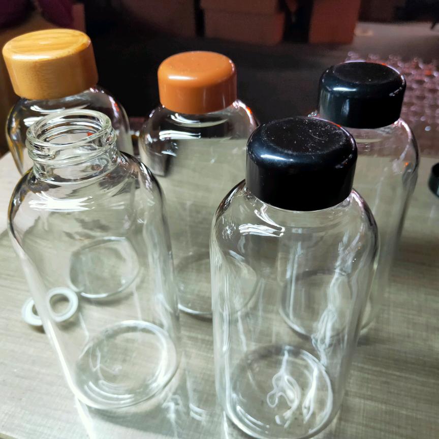 邓州市昊翔玻璃制品有限公司