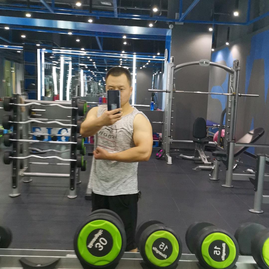 优欧博健身，拼搏