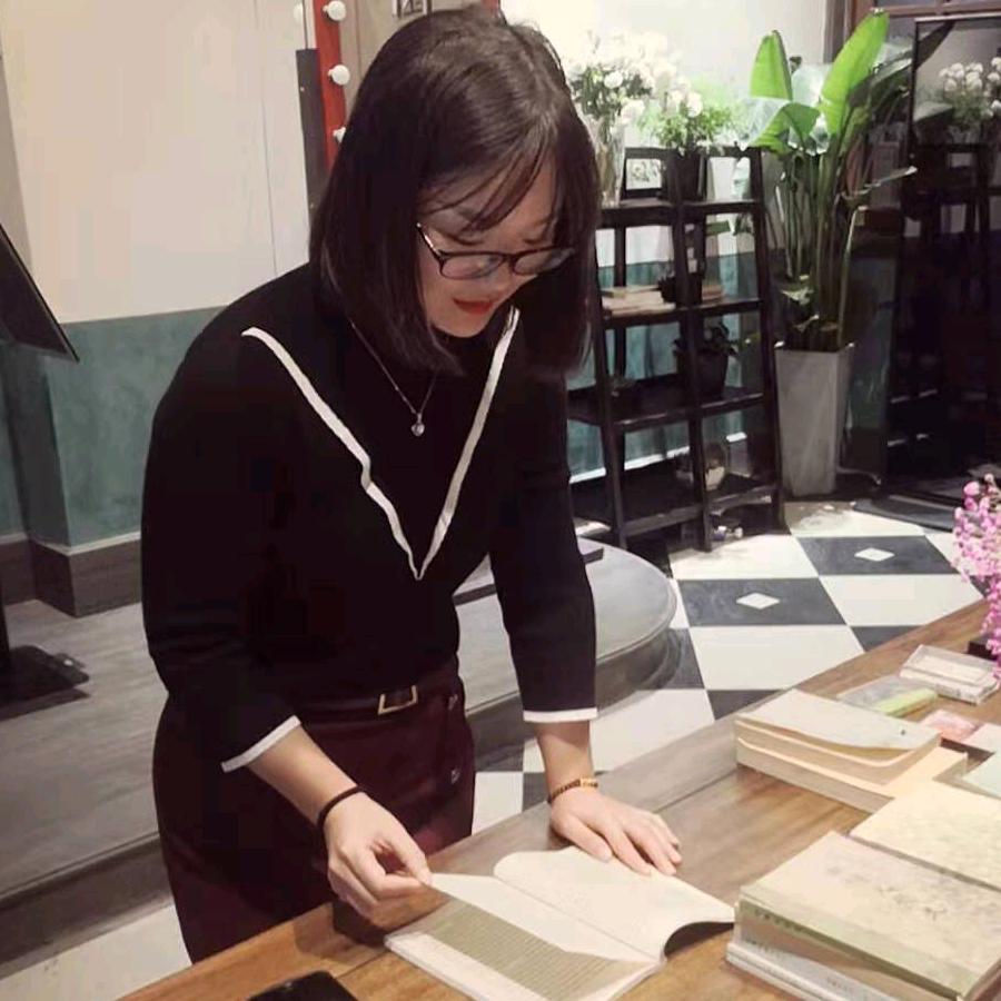 阿珍（佳音佳艺的妈妈）