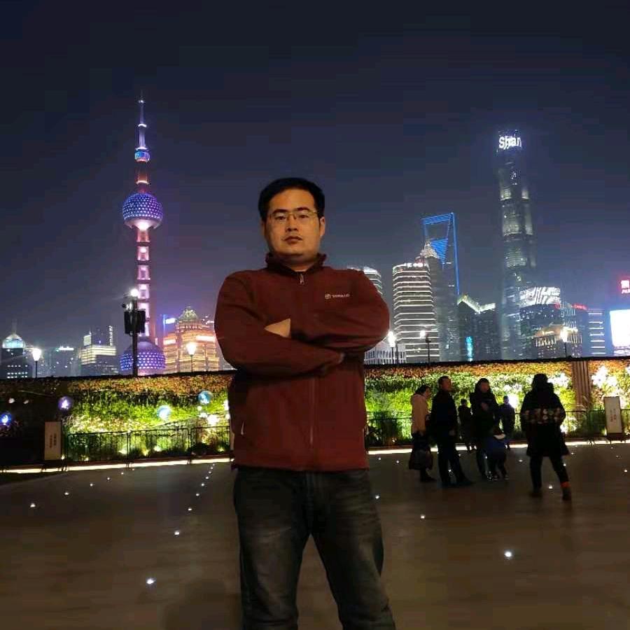 陈同学磨地洗地