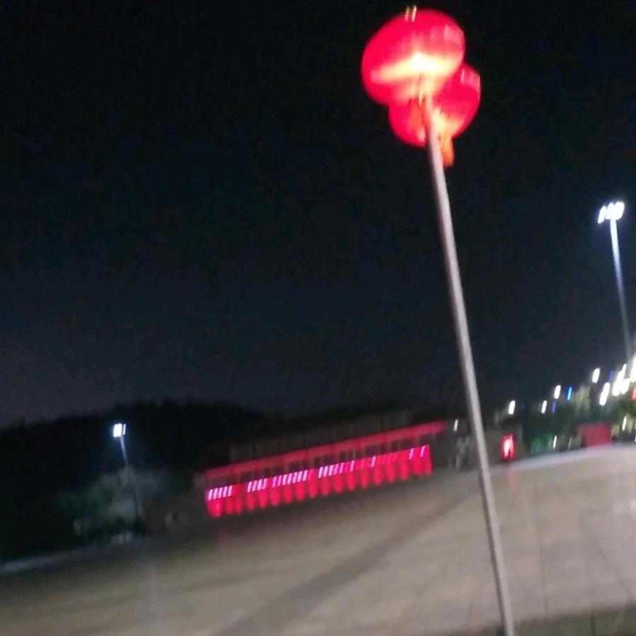 华美装饰广告