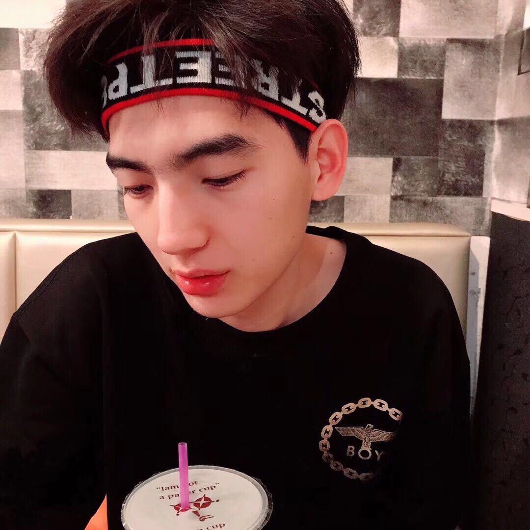 离发Leefaa发型设计工作室