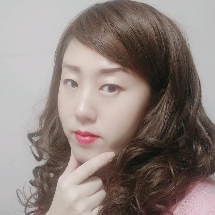 莉莉