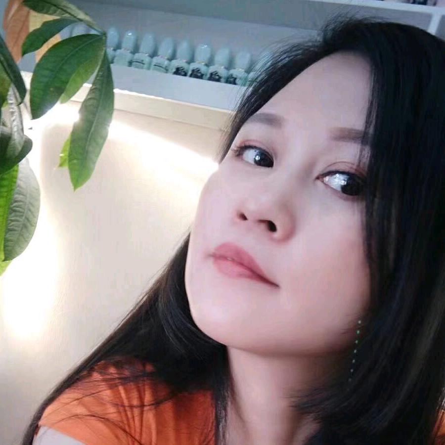 一片小红叶🍁