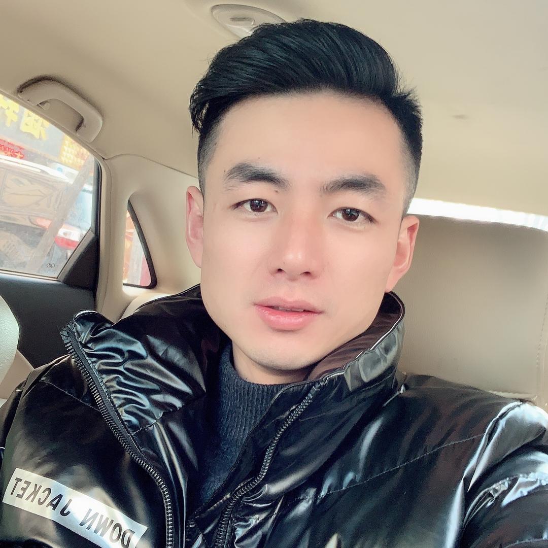 管哥