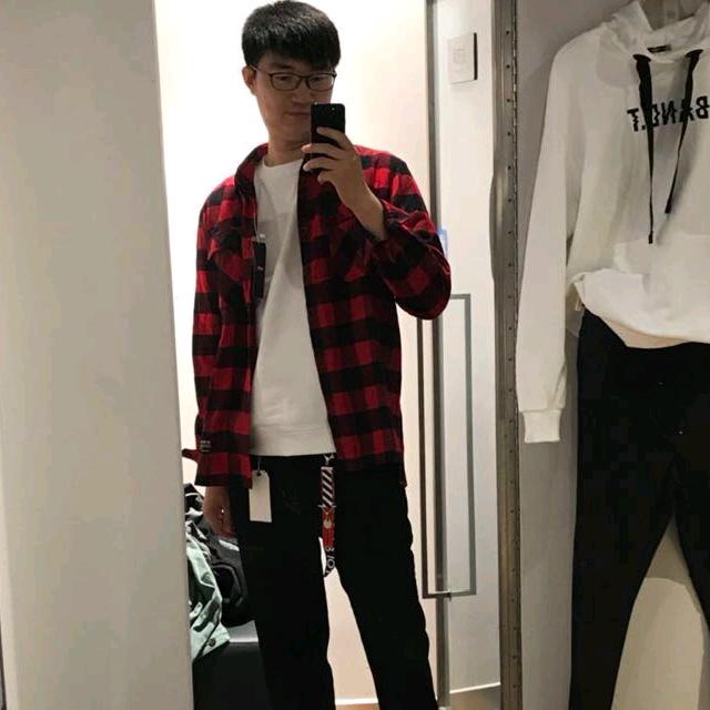 卖汽车的小哥哥
