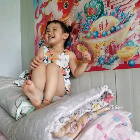 东北小妞  潘小麒