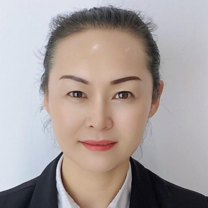 新百电器新华街海信电视柜姐耿辉