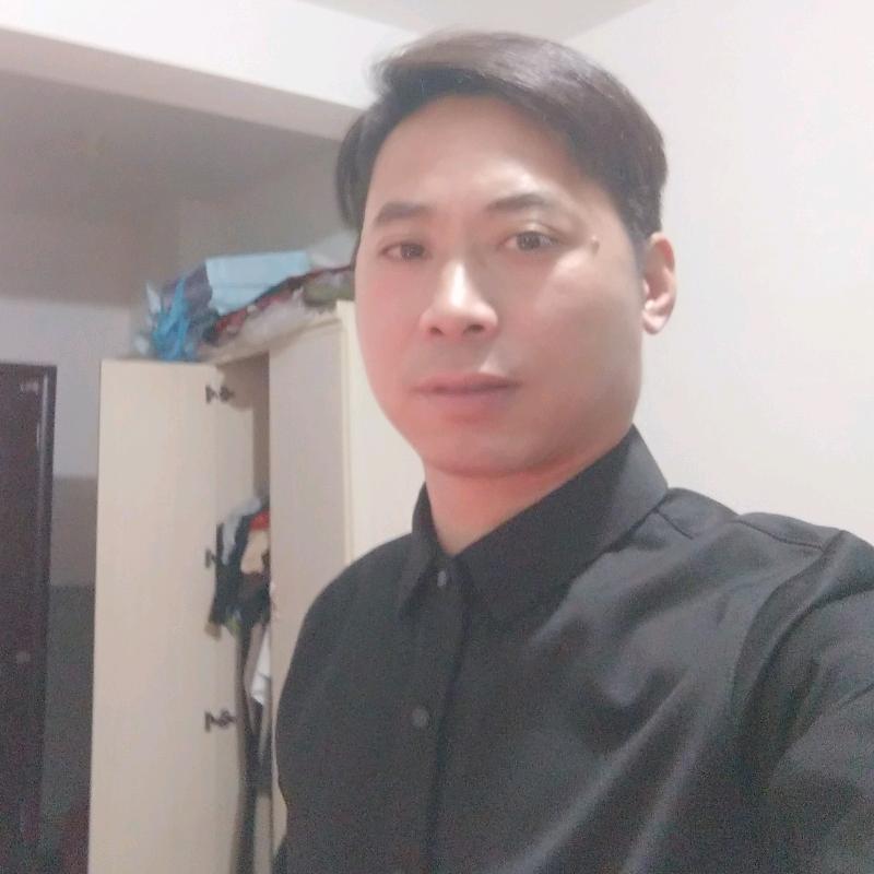 一起拼搏。奋斗