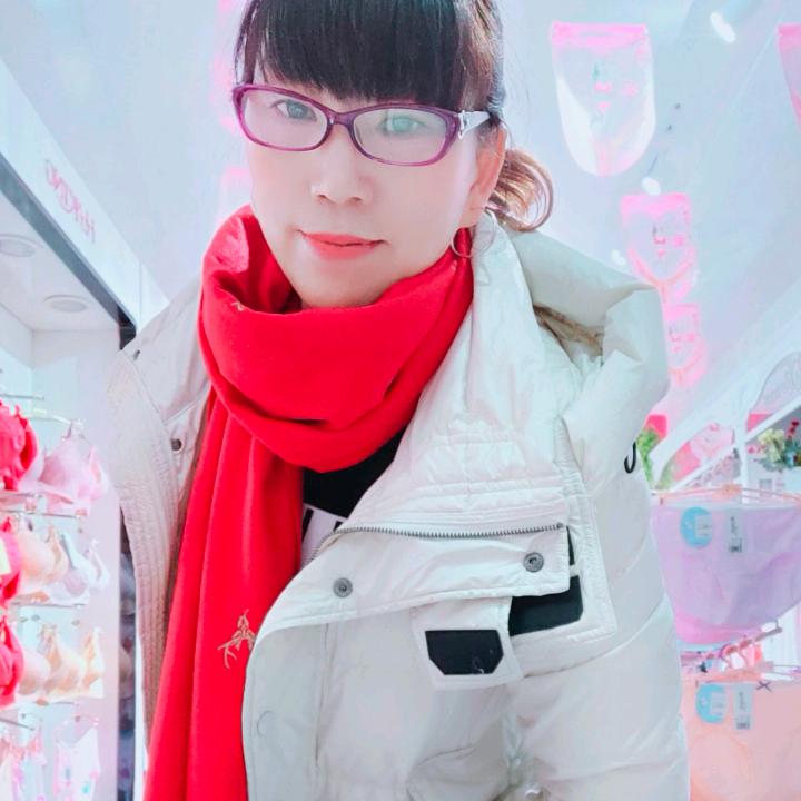 构皮滩艾莫店姚姐