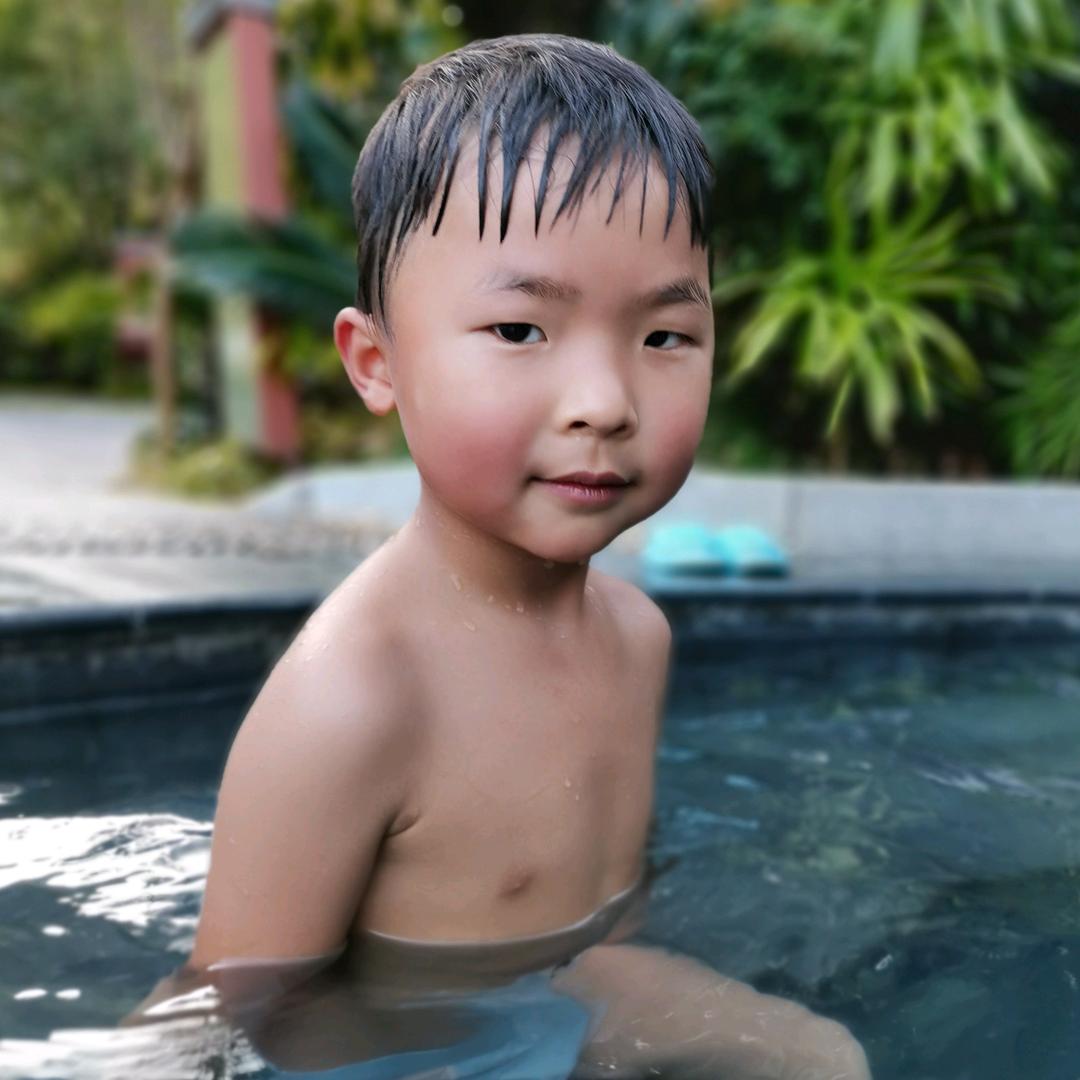 小小超市，田老板