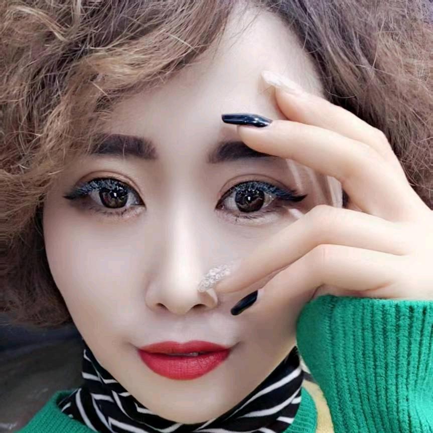 琦琦家洛格女装店