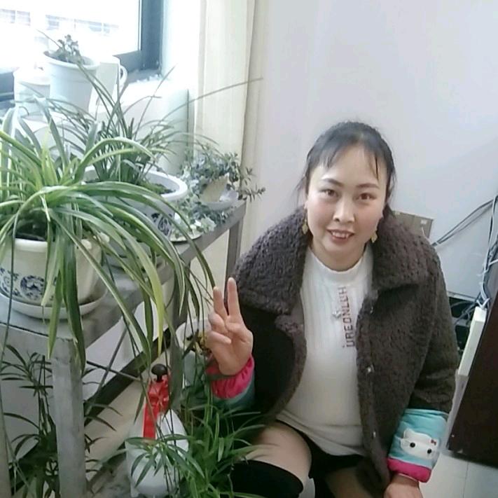邹杨女士