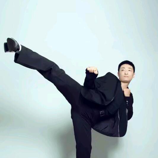 丹东龙武小哥