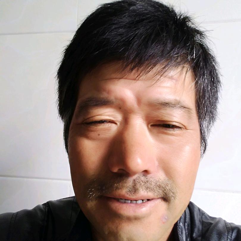 颜小富