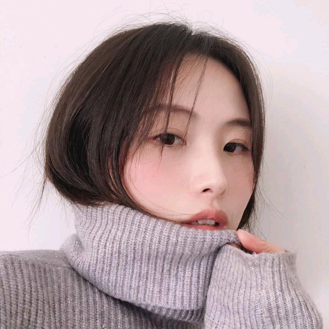 嫣然一笑- ̗̀(๑ᵔ⌔ᵔ๑)