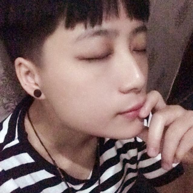 随,,,