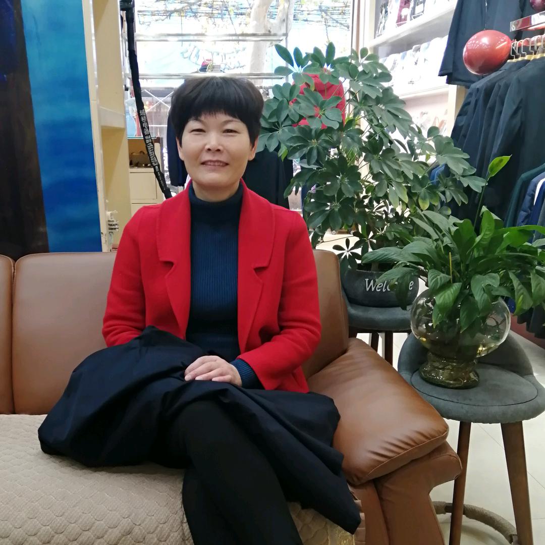 禹州杉杉E E R L l男装