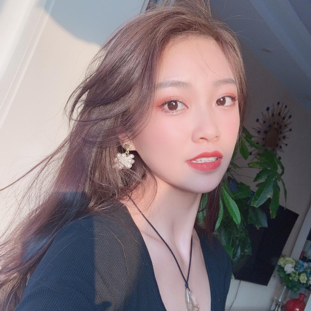 凌云╯💋女神✨╰虎妈