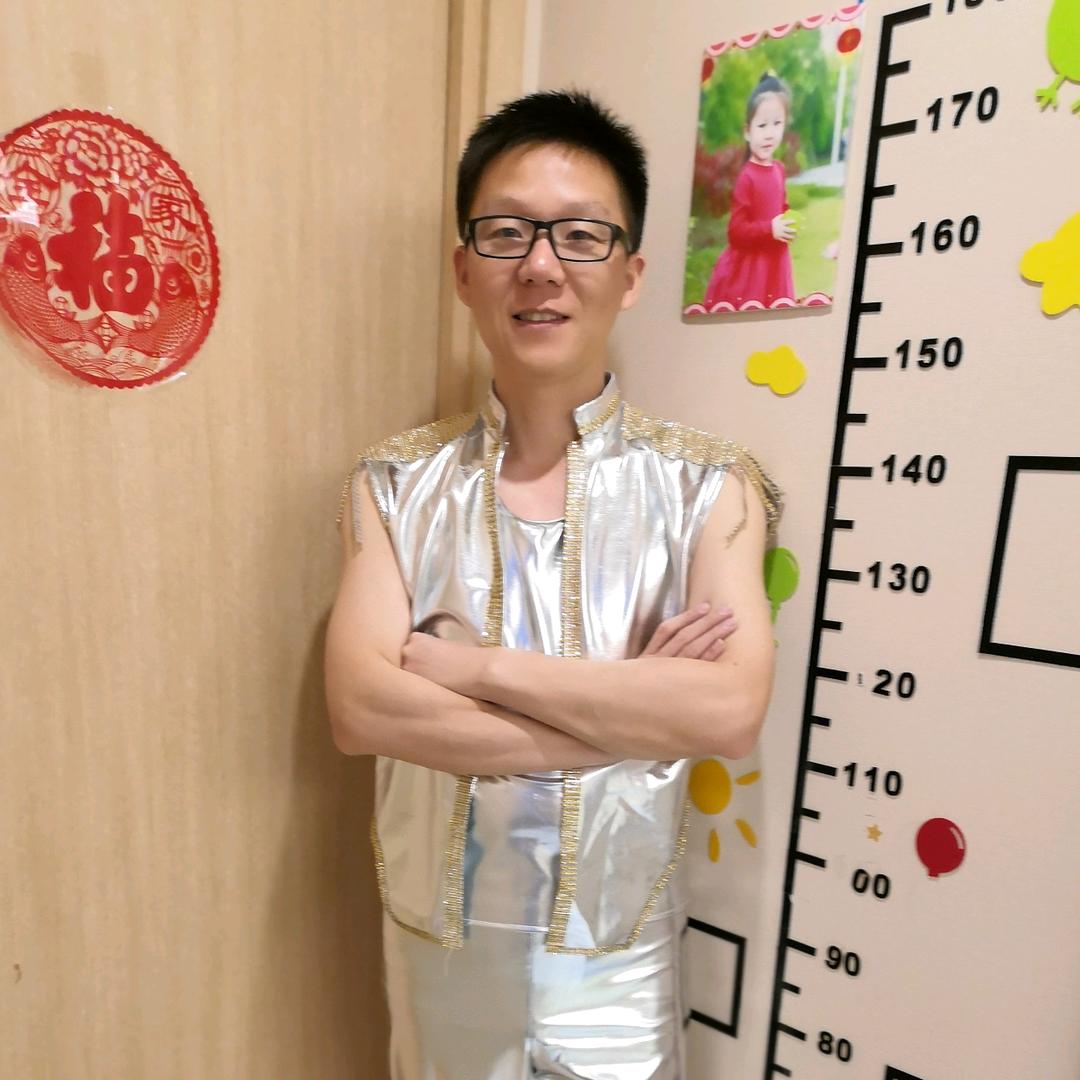 颜假卿