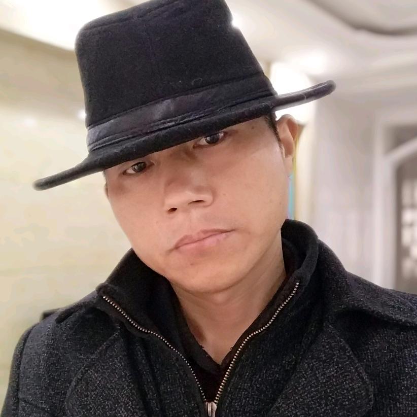 小八哥
