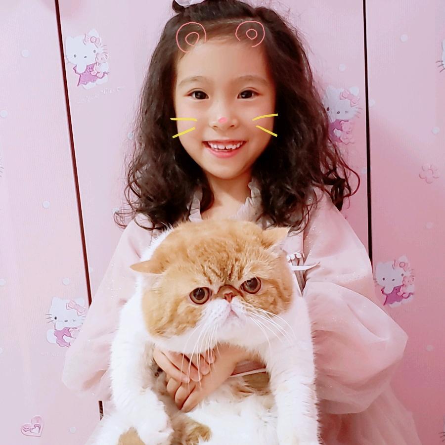 妞@猫🐱@科尔鸭🐣