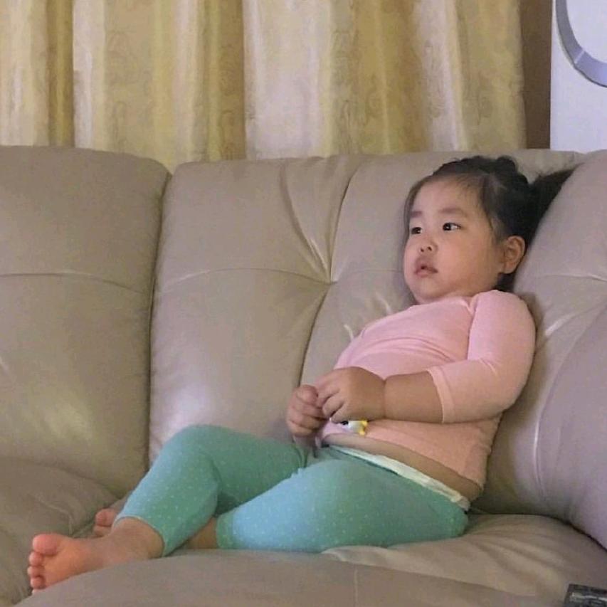 没有名字的梁小姐