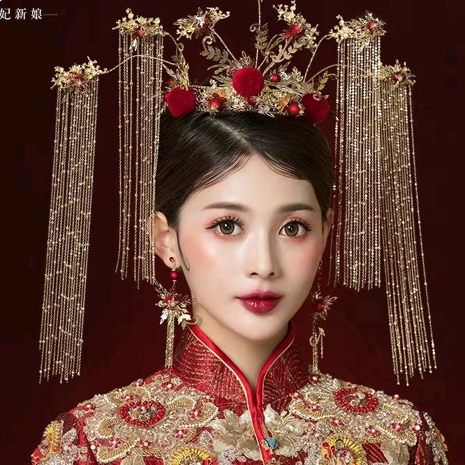 茅天花花世界新娘盘发 婚车